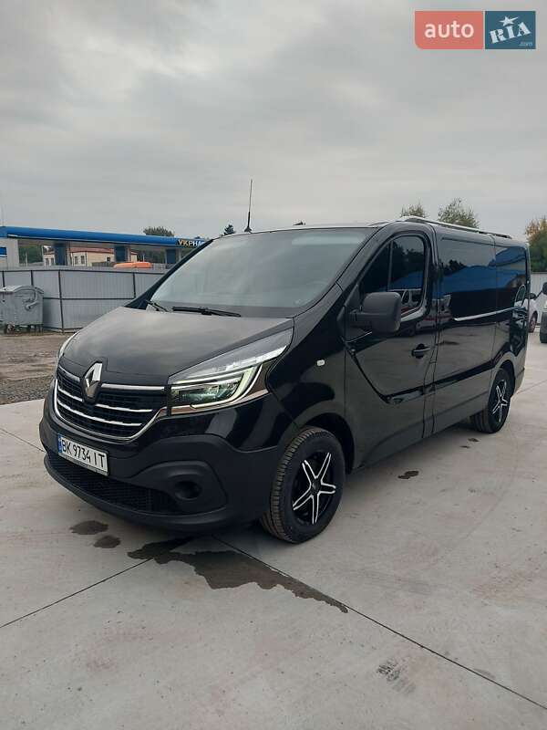 Мінівен Renault Trafic 2020 в Млиніві