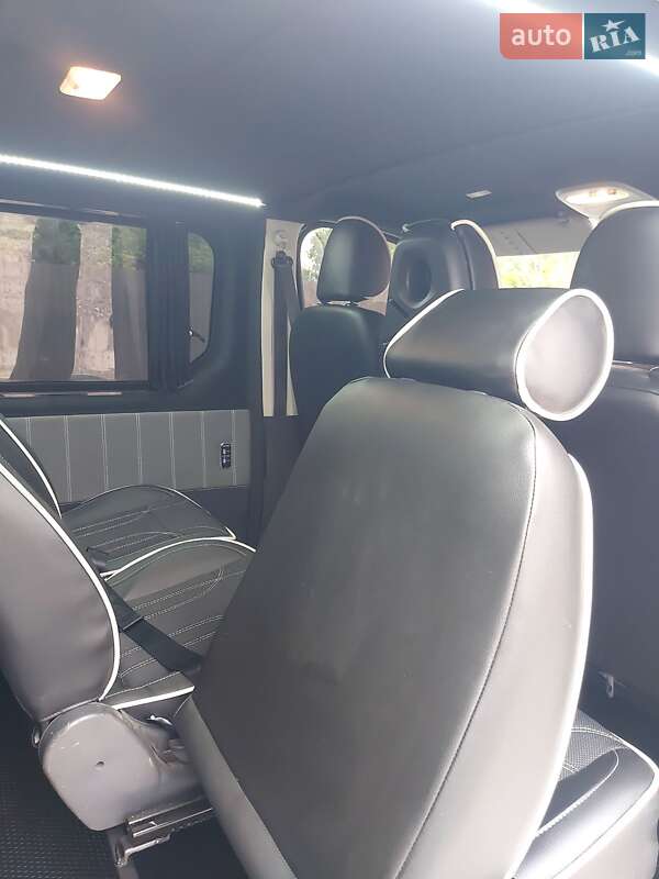 Мінівен Renault Trafic 2020 в Млиніві