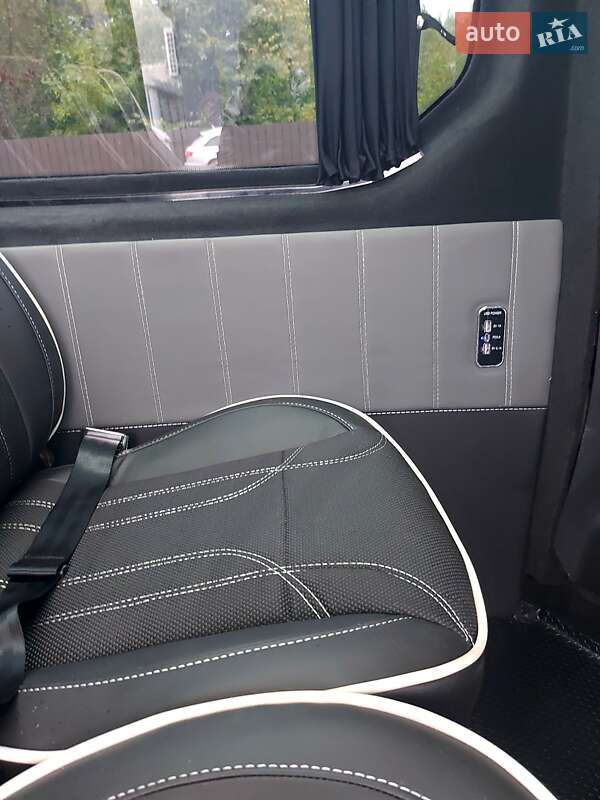 Мінівен Renault Trafic 2020 в Млиніві