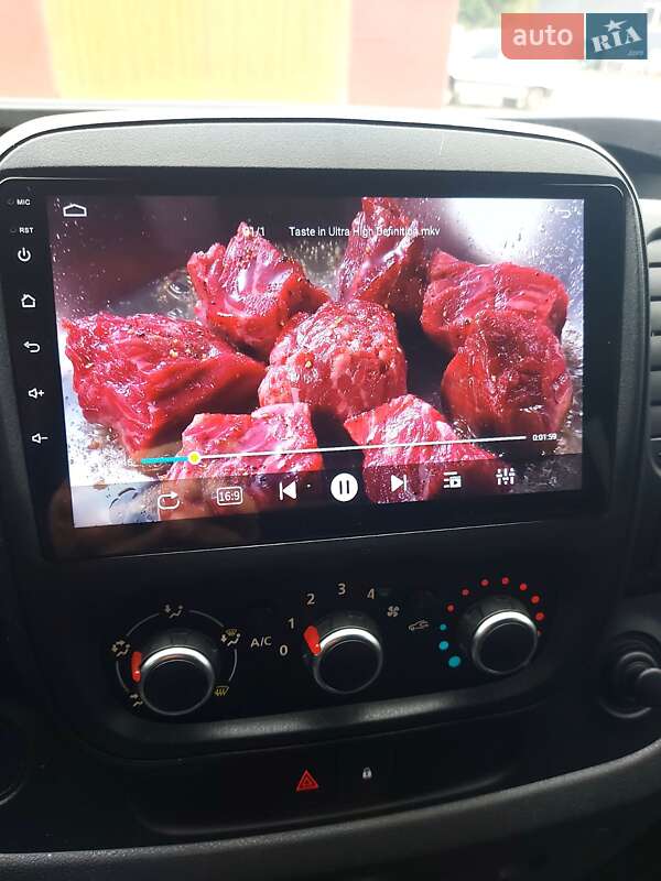 Мінівен Renault Trafic 2020 в Млиніві