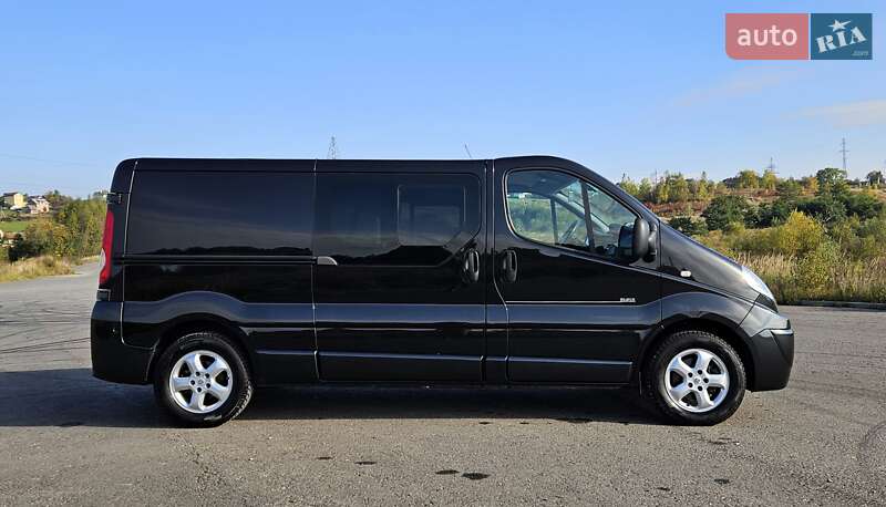 Мінівен Renault Trafic 2013 в Дрогобичі