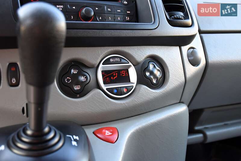 Мінівен Renault Trafic 2013 в Дрогобичі