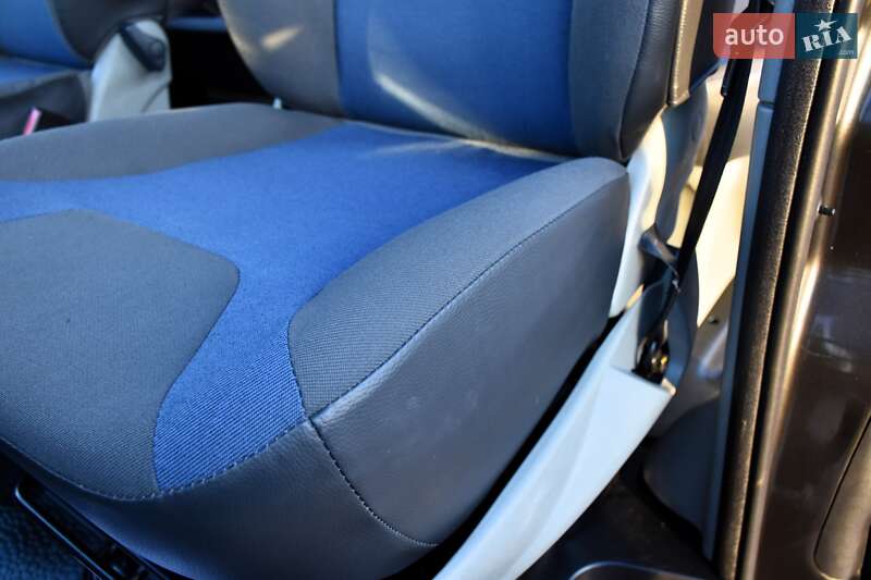 Мінівен Renault Trafic 2013 в Дрогобичі