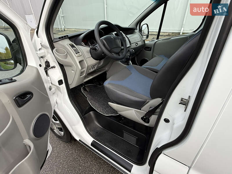 Мінівен Renault Trafic 2014 в Києві фото 26 Мінівен Renault Trafic 2014 в Києві