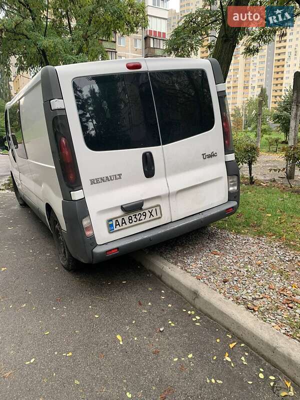 Мінівен Renault Trafic 2005 в Києві фото 9 Мінівен Renault Trafic 2005 в Києві