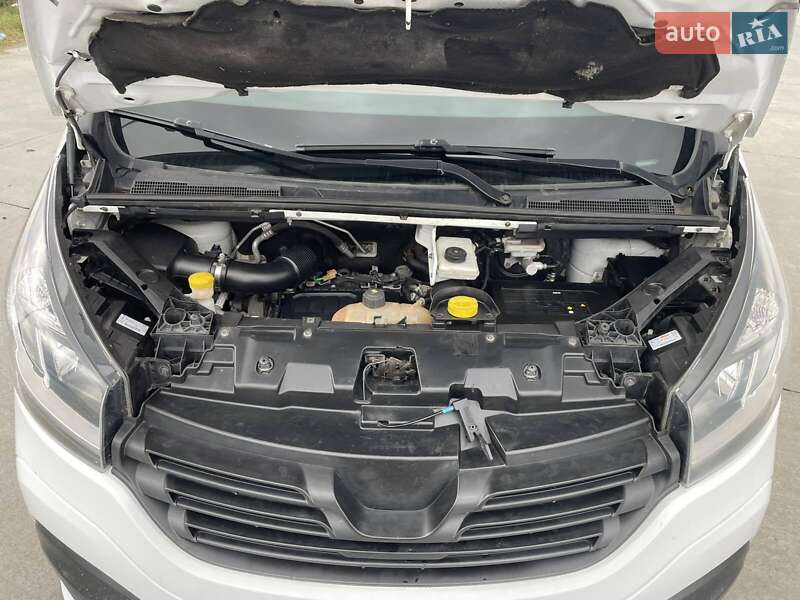 Вантажний фургон Renault Trafic 2018 в Полтаві