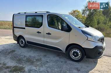 Вантажний фургон Renault Trafic 2015 в Житомирі