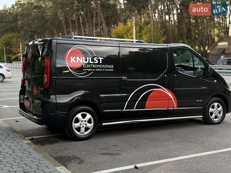 Грузовой фургон Renault Trafic 2012 в Дубно
