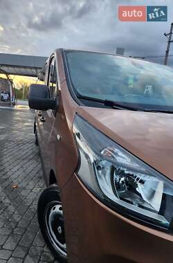 Минивэн Renault Trafic 2015 в Ивано-Франковске