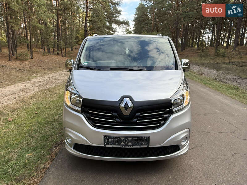 Минивэн Renault Trafic 2016 в Киеве фото 4 Минивэн Renault Trafic 2016 в Киеве