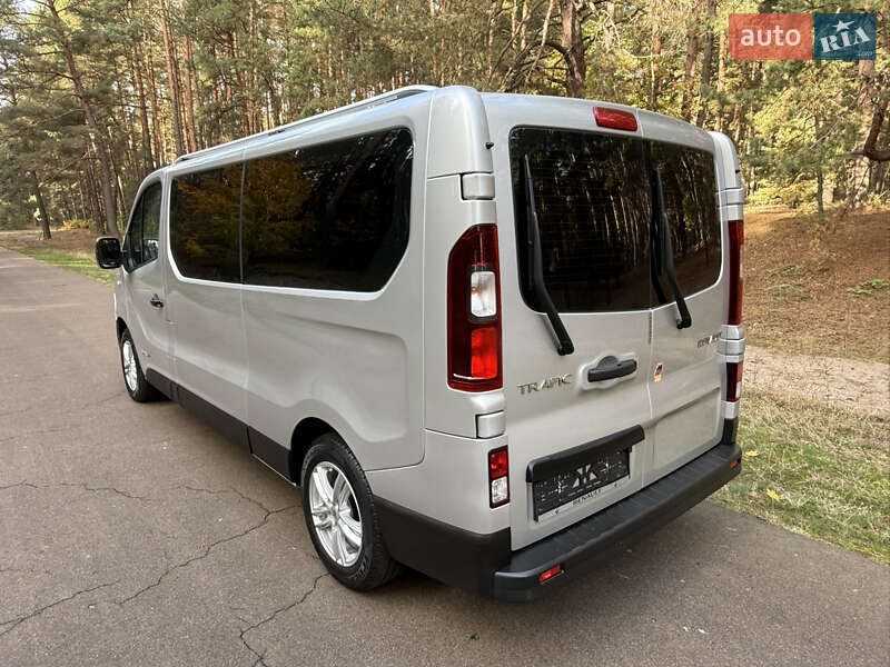 Минивэн Renault Trafic 2016 в Киеве фото 10 Минивэн Renault Trafic 2016 в Киеве