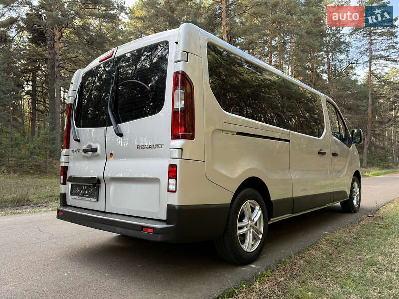 Минивэн Renault Trafic 2016 в Киеве фото 15 Минивэн Renault Trafic 2016 в Киеве