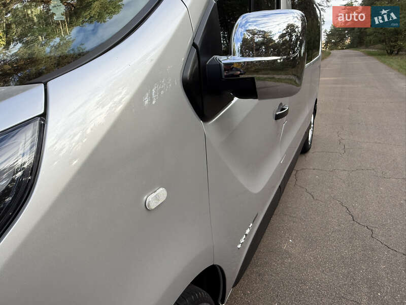 Минивэн Renault Trafic 2016 в Киеве фото 22 Минивэн Renault Trafic 2016 в Киеве