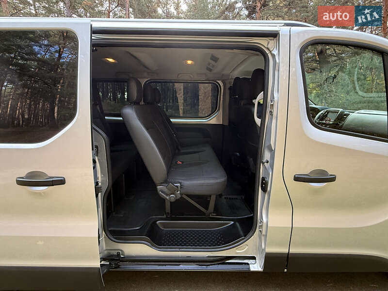 Минивэн Renault Trafic 2016 в Киеве фото 49 Минивэн Renault Trafic 2016 в Киеве