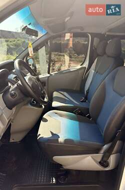 Вантажний фургон Renault Trafic 2012 в 