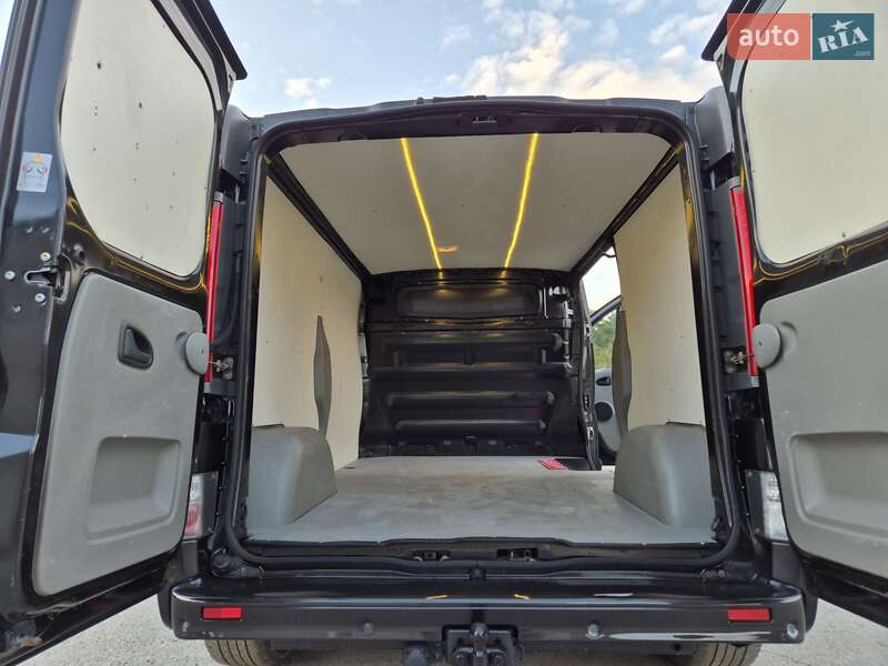 Грузовой фургон Renault Trafic 2013 в Радивилове