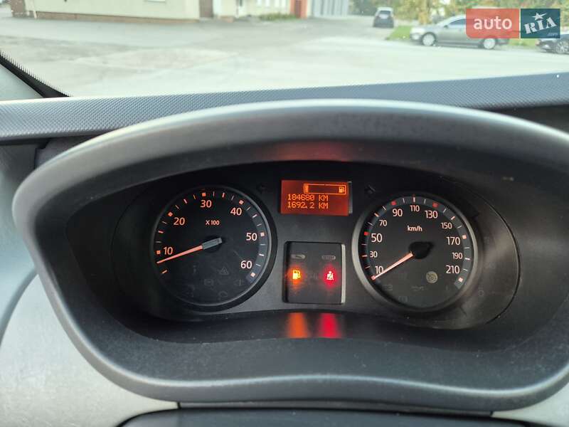 Грузовой фургон Renault Trafic 2013 в Радивилове