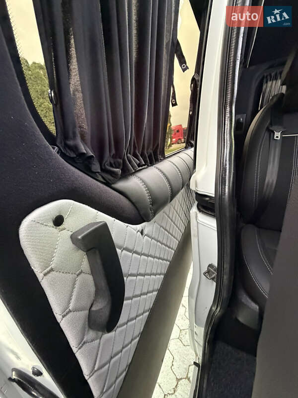 Минивэн Renault Trafic 2021 в Дубно