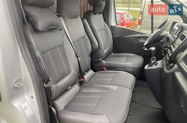 Минивэн Renault Trafic 2021 в 