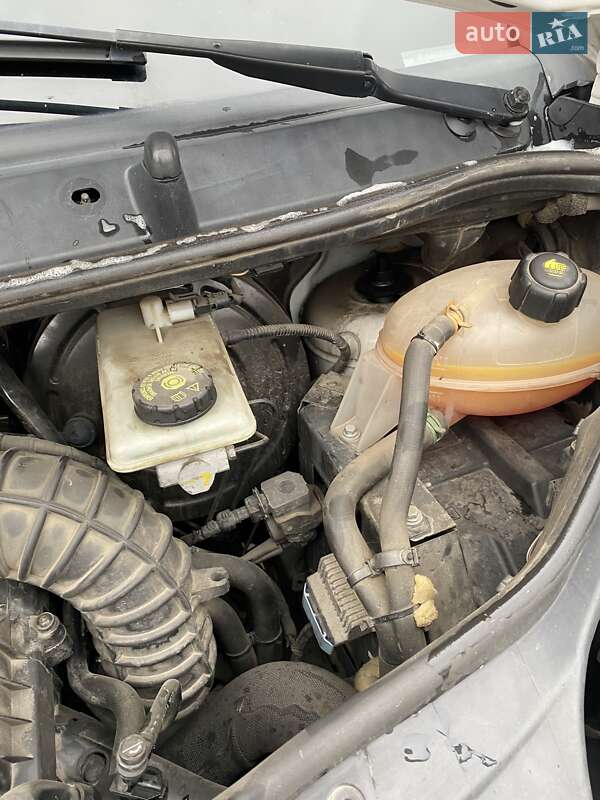 Грузовой фургон Renault Trafic 2014 в Полтаве фото 11 Грузовой фургон Renault Trafic 2014 в Полтаве