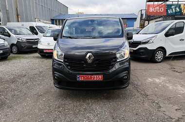Минивэн Renault Trafic 2016 в 