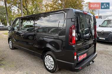 Минивэн Renault Trafic 2016 в 