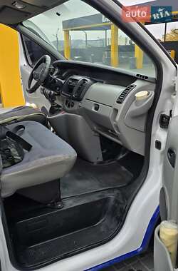 Вантажний фургон Renault Trafic 2004 в 