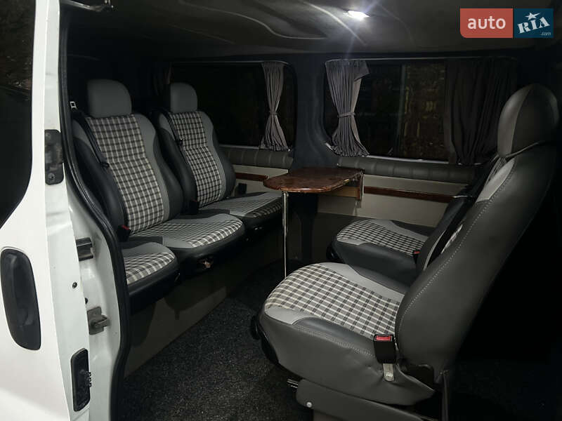 Мінівен Renault Trafic 2006 в Хмільнику