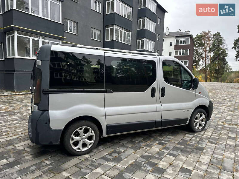 Минивэн Renault Trafic 2002 в Ахтырке фото 6 Минивэн Renault Trafic 2002 в Ахтырке