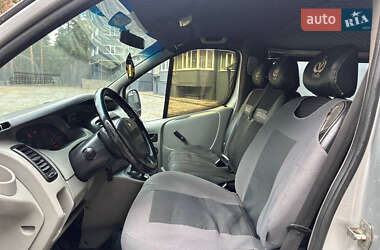 Минивэн Renault Trafic 2002 в  фото 9 Минивэн Renault Trafic 2002 в