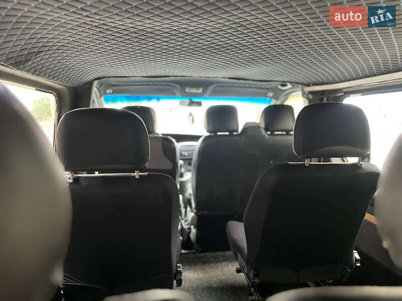 Минивэн Renault Trafic 2002 в Ахтырке фото 16 Минивэн Renault Trafic 2002 в Ахтырке