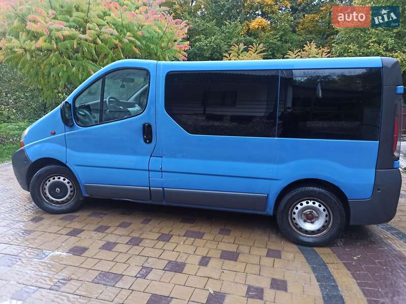 Мінівен Renault Trafic 2005 в Тернополі