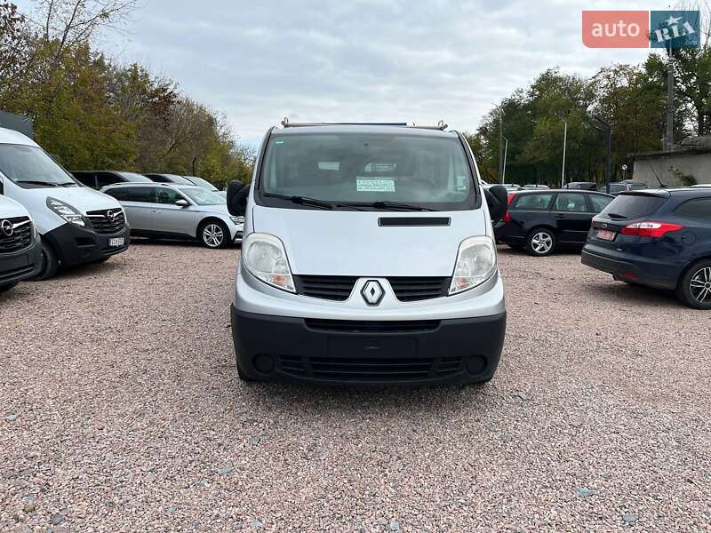 Вантажний фургон Renault Trafic 2014 в Рівному фото 9 Вантажний фургон Renault Trafic 2014 в Рівному