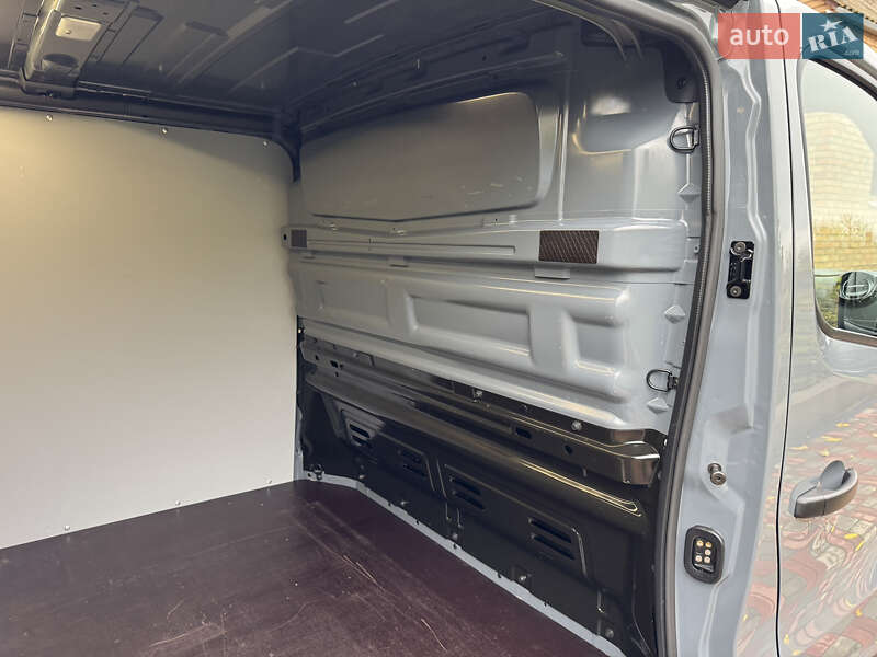 Грузовой фургон Renault Trafic 2020 в Казатине