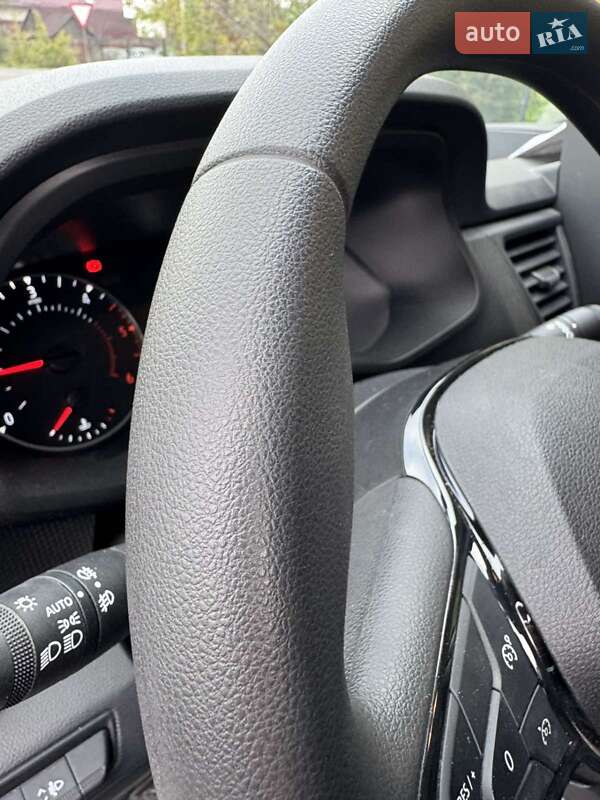 Грузовой фургон Renault Trafic 2023 в Казатине фото 45 Грузовой фургон Renault Trafic 2023 в Казатине