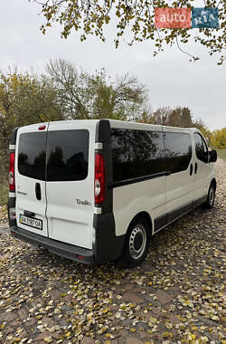 Минивэн Renault Trafic 2009 в 