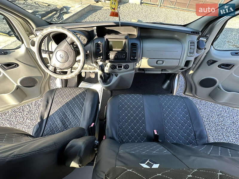 Минивэн Renault Trafic 2011 в Калиновке фото 50 Минивэн Renault Trafic 2011 в Калиновке