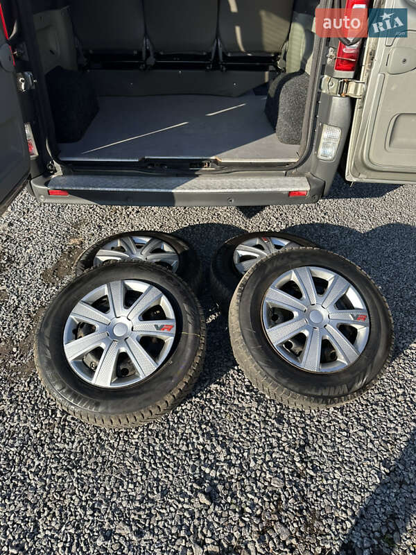 Минивэн Renault Trafic 2011 в Калиновке фото 59 Минивэн Renault Trafic 2011 в Калиновке