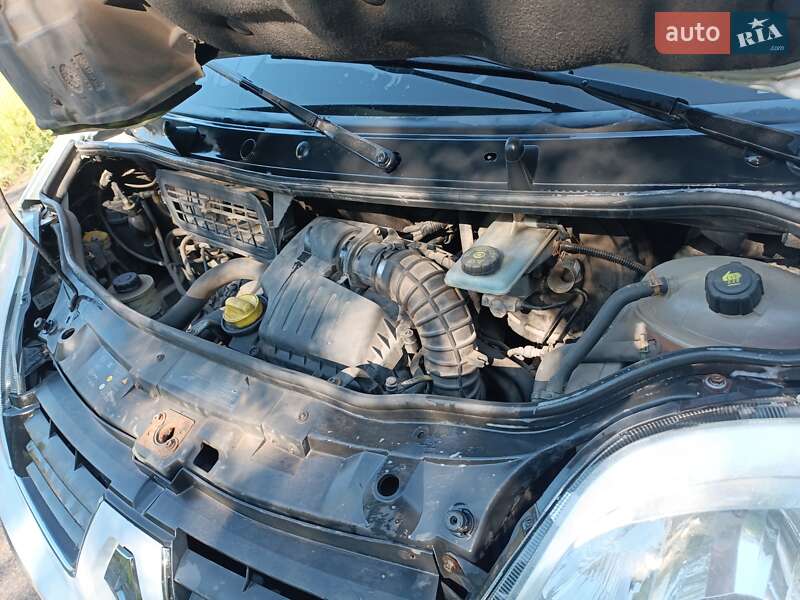 Грузопассажирский фургон Renault Trafic 2013 в Харькове фото 15 Грузопассажирский фургон Renault Trafic 2013 в Харькове