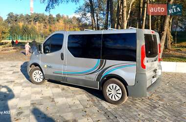 Минивэн Renault Trafic 2009 в 