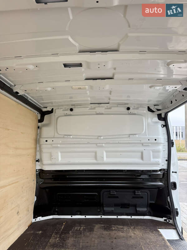 Грузопассажирский фургон Renault Trafic 2018 в Виннице фото 44 Грузопассажирский фургон Renault Trafic 2018 в Виннице