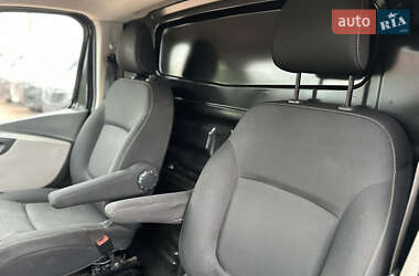 Грузовой фургон Renault Trafic 2019 в  фото 13 Грузовой фургон Renault Trafic 2019 в