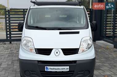 Минивэн Renault Trafic 2014 в 