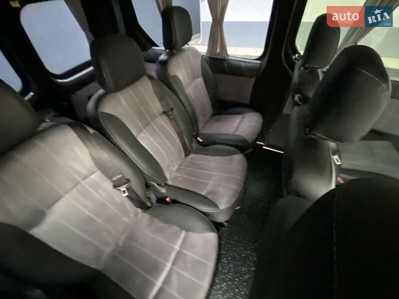 Вантажний фургон Renault Trafic 2019 в Києві