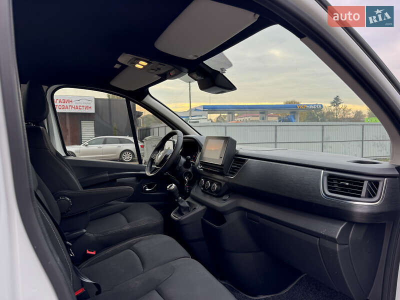 Мінівен Renault Trafic 2022 в Дубні