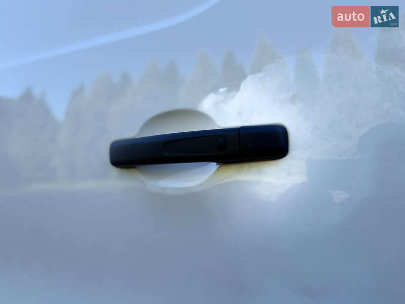 Вантажний фургон Renault Trafic 2023 в Самборі