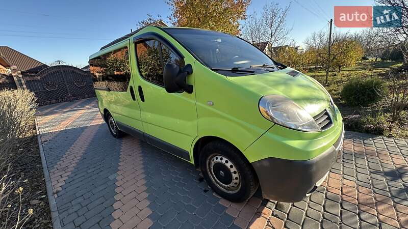 Минивэн Renault Trafic 2009 в Бершади