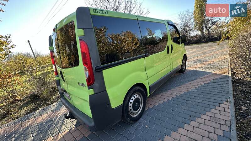 Минивэн Renault Trafic 2009 в Бершади