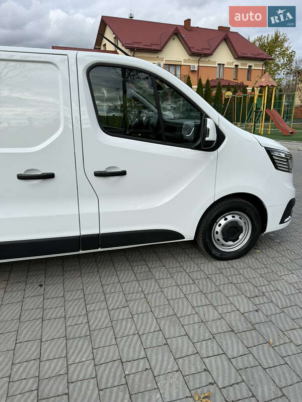 Грузовой фургон Renault Trafic 2023 в Львове