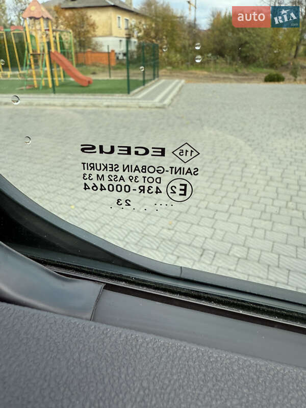 Грузовой фургон Renault Trafic 2023 в Львове